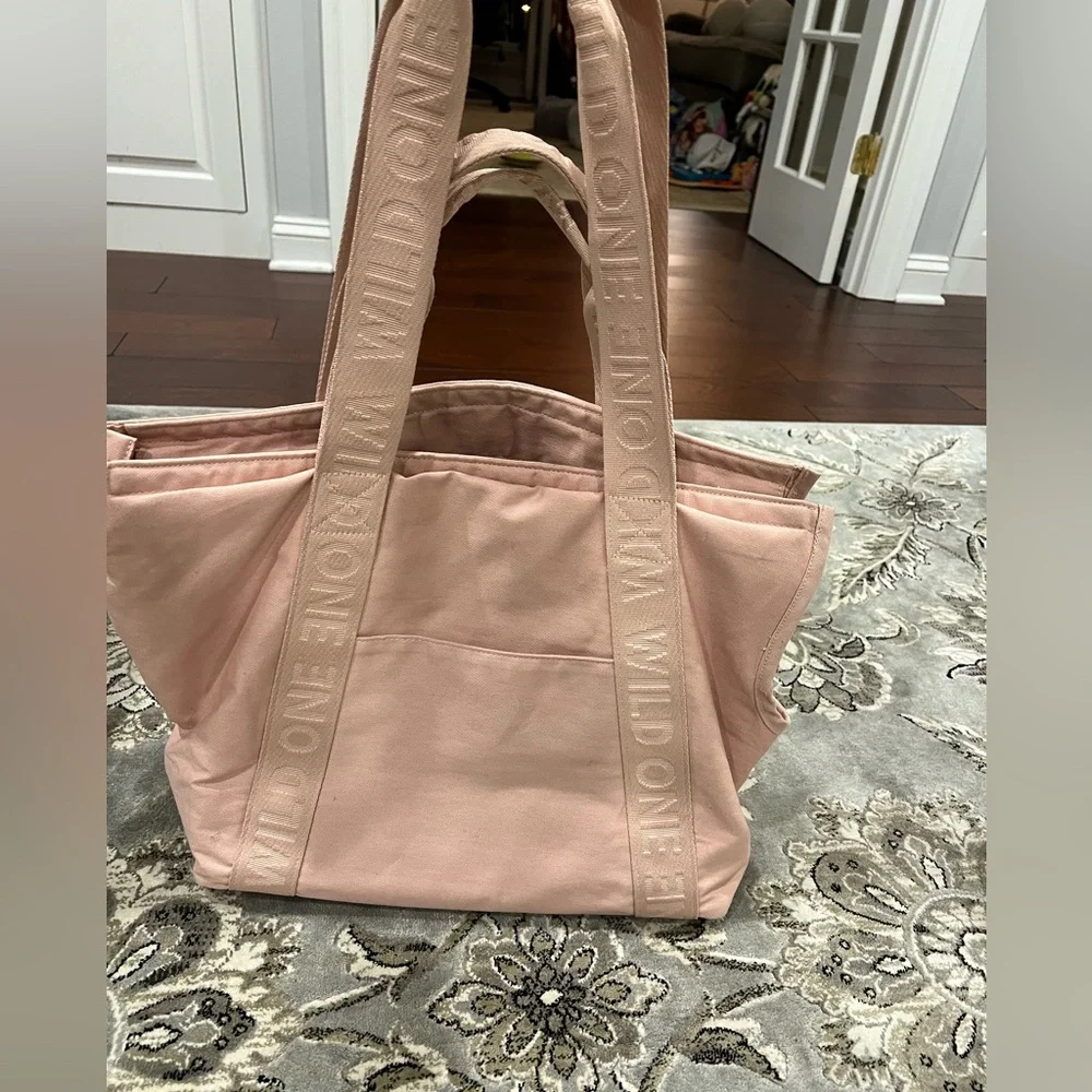 Wild One Pet Tote / Carrier - Picture 1 of 5